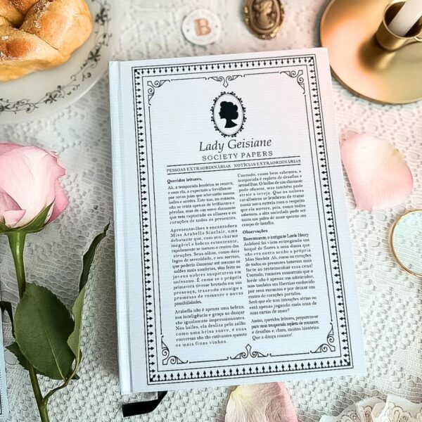 caderno_lady_whistledown_vintage_bridgerton_costura_moleskine_pautado_anotações