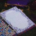 Fichário_caderno_argolado_rainha_branca_de_neve_capa_vermelha_azul_dourada_maçã_vintage_medieval_princesa_contos_fada