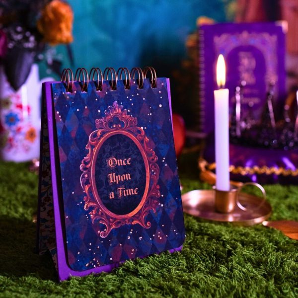 calendário_vintage_rainha_princesa_branca_neve_roxo_flor